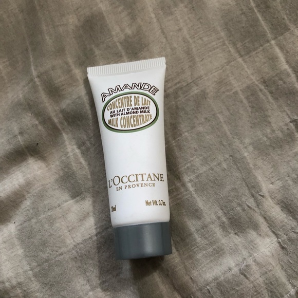 L’occitane Almond Milk Concentrate mini - Picture 1 of 2